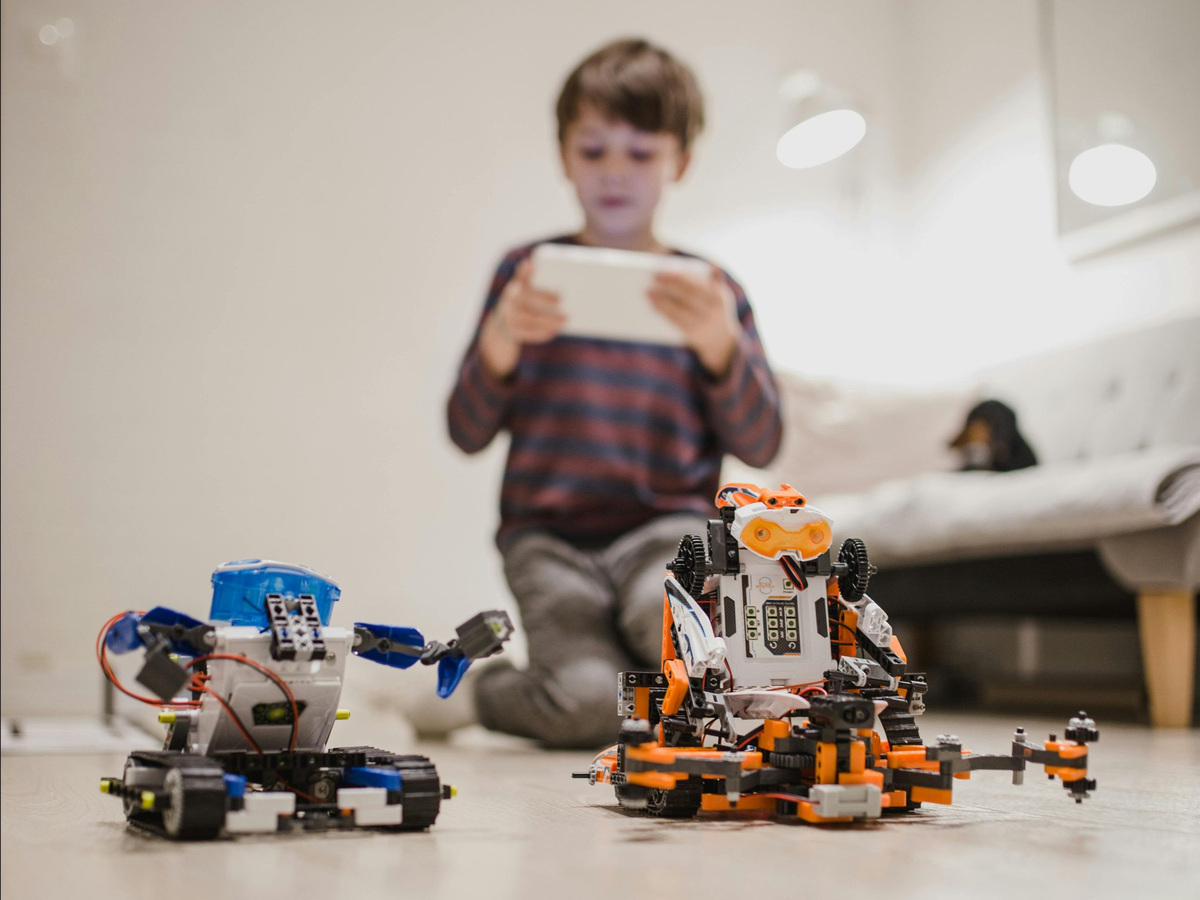 Los juguetes inteligentes ponen a los niños en riesgo de interactuar con ciberdelincuentes